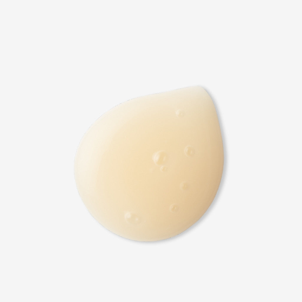 Creamy like swatch showing texture of peptide 360 serum