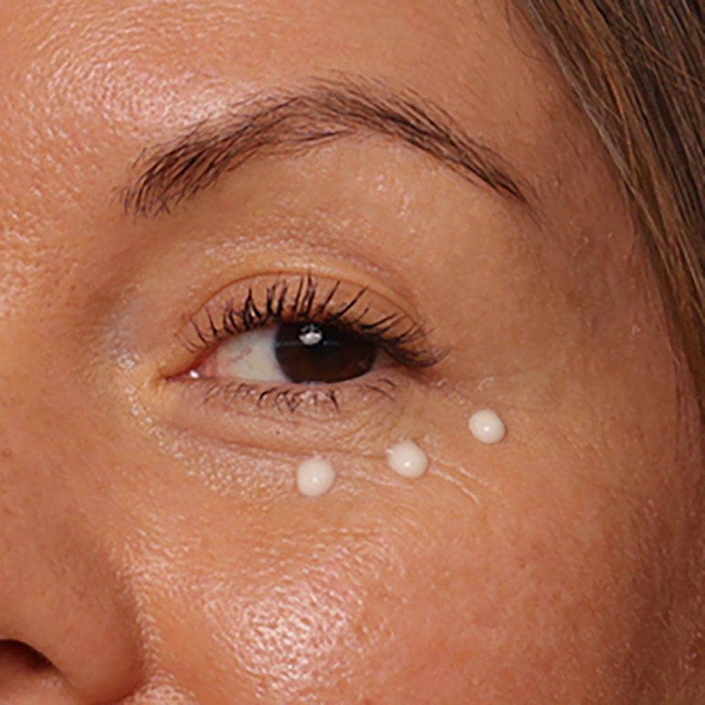 Close up of model with 360 Eye and lip Contour dotted around her eye