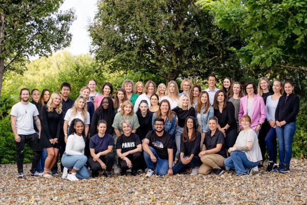 evolve organic beauty team photo